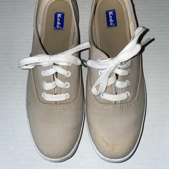 Keds Beige or Khaki Canvas Shoes Lace Up Sneakers Women's Size 8.5 #WF34300M - Picture 2 of 7